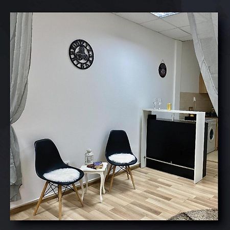 Sky Apartman Stara Pazova Luaran gambar
